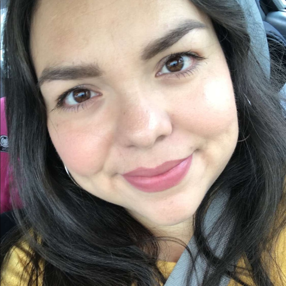 Meet your Posher, Jessenia